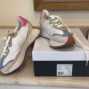 Kurt Geiger Women's Sneakers in White, Pink, and Gray